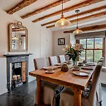 3 Bed In Ulverston Oc-94633 Дом отдыха