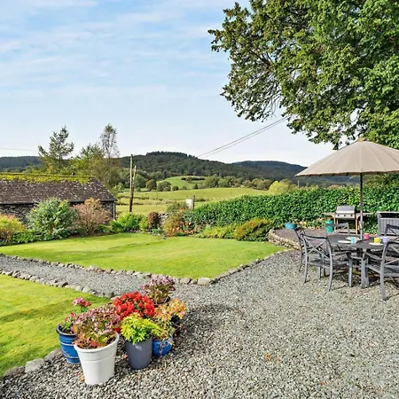 3 Bed In Ulverston Oc-94633 *
