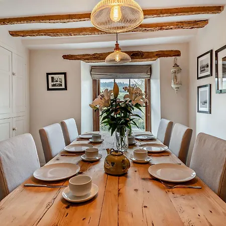 3 Bed In Satterthwaite 94633 *